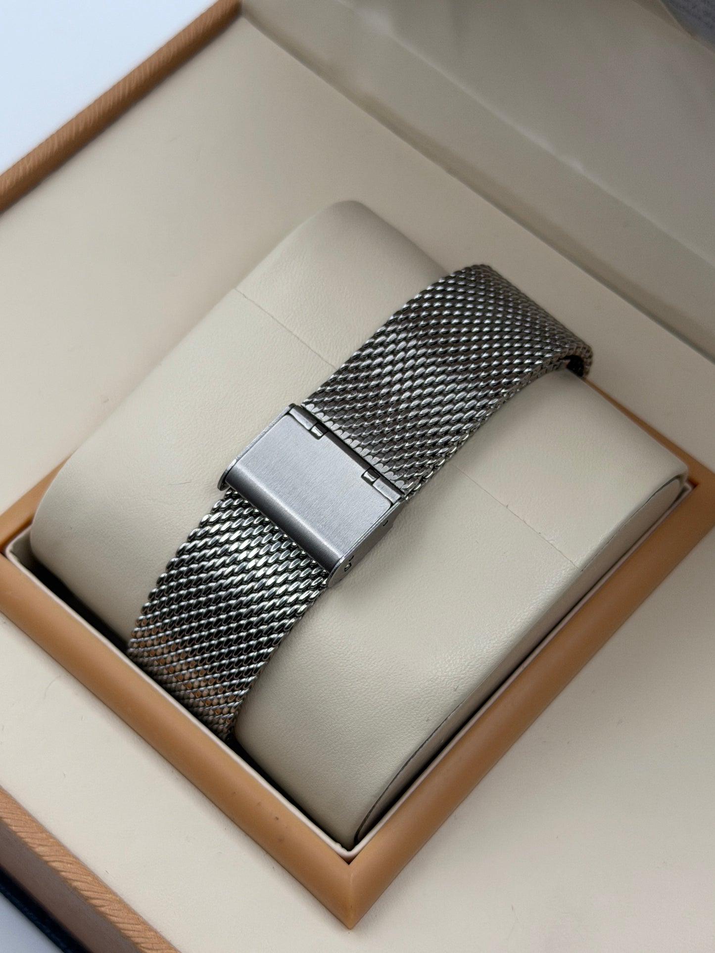 Hugo Boss HB.317.1.14.3173 Original Mens Watch 42mm Quartz (Like New)