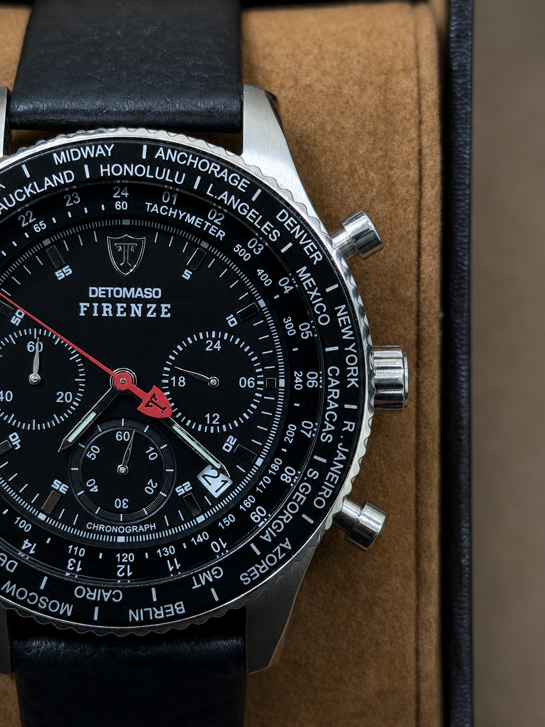 Firenz Detomaso World-Timer Original Watch Fot Mens Lot Import 40mm Quartz (Pre-Owned)