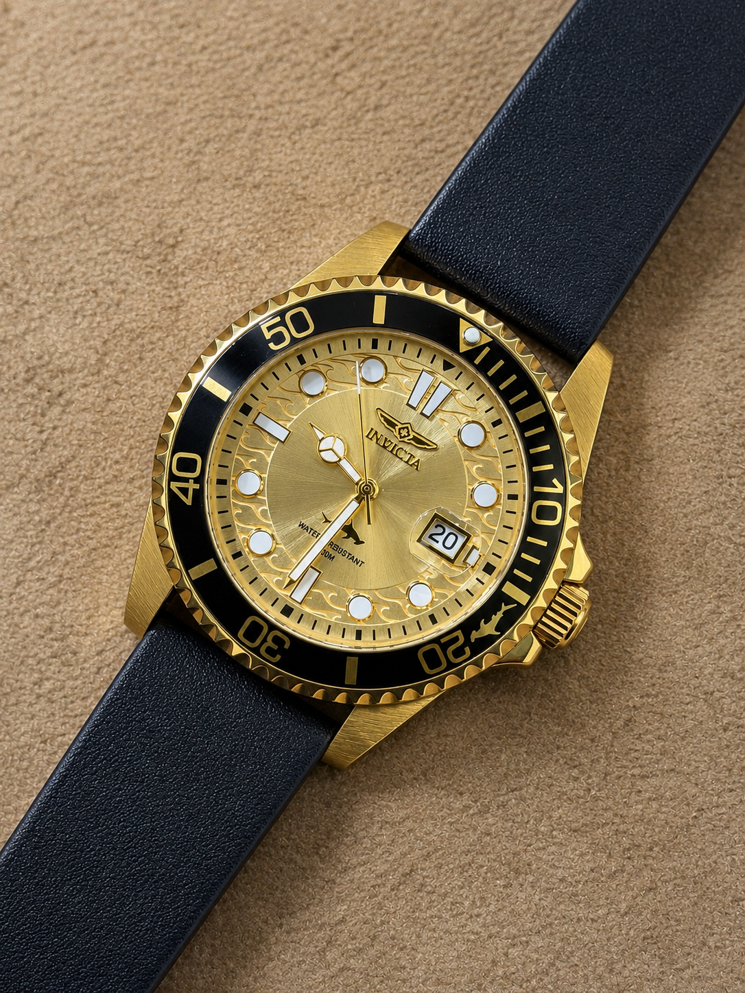 Invicta Pro-Diver Original Lot Import Watch Mens 43mm Quartz (Pre-Owned)