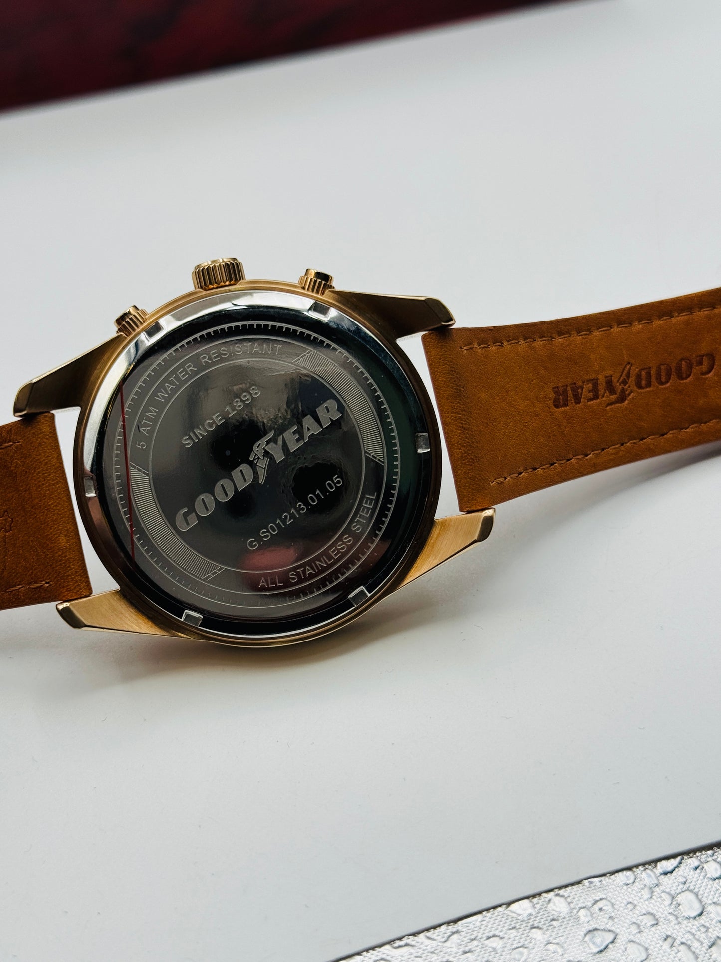 Goods Year Original For Mens Watch 49mm Quartz (Like New)