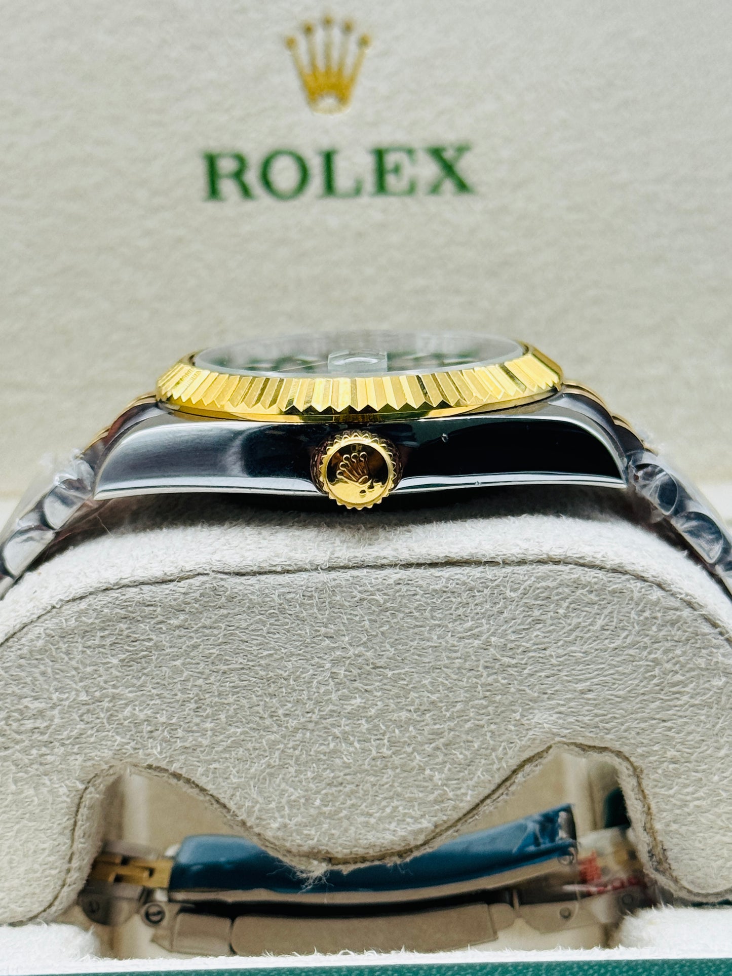 Rolex Sky-Dwealer Automatic High Grade 42mm (Like New)
