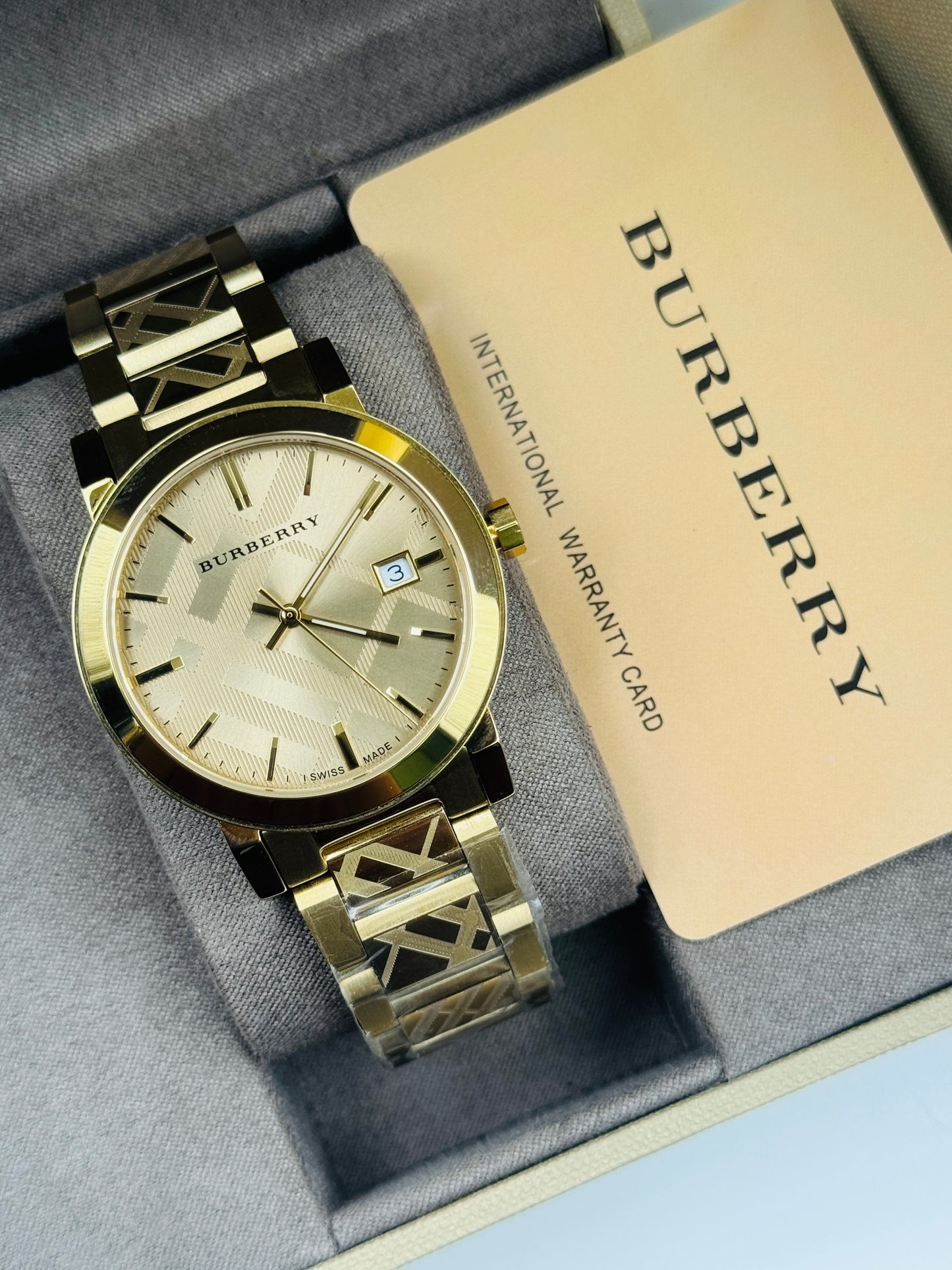 Burberry BU-9038 Original For Unisex 39mm Quartz