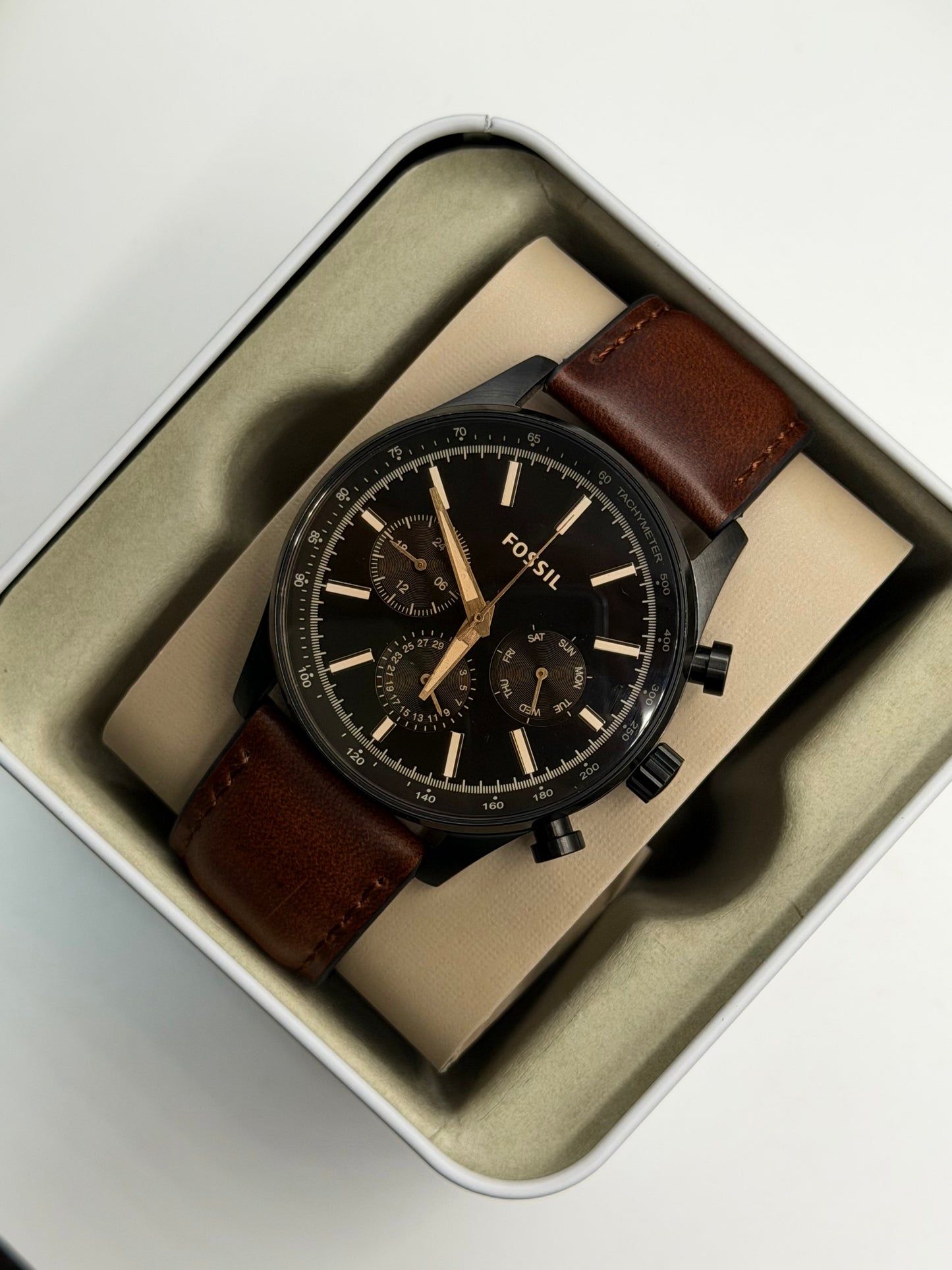 Fossil Men’s Chronograph Quartz Brown Leather Strap Black Dial 44mm Watch BQ2457 (Without Tag)