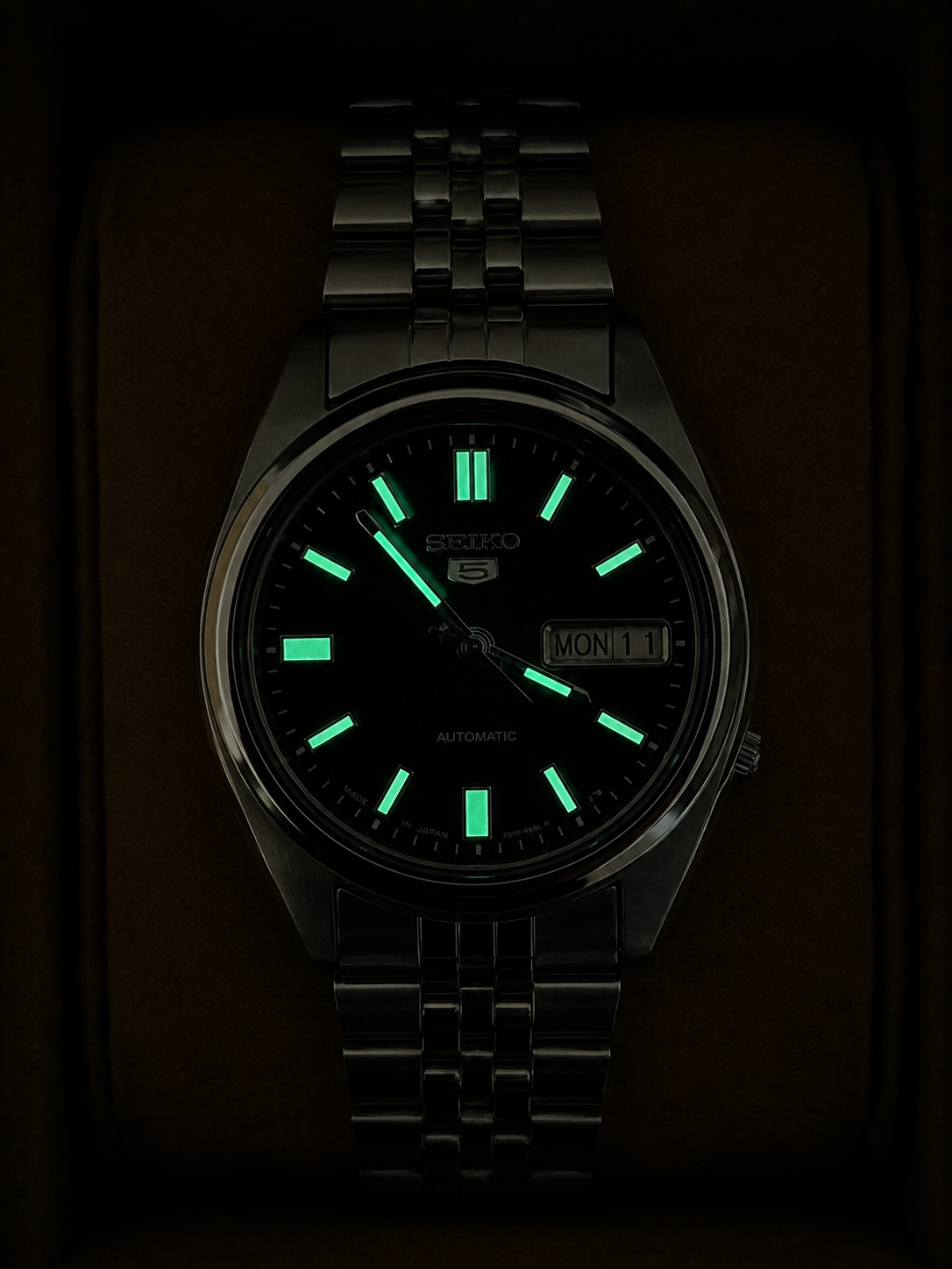 Seiko 5 Customized Watch For Mens Automatic 7009 Lot Import 37mm (Pre-Owned)