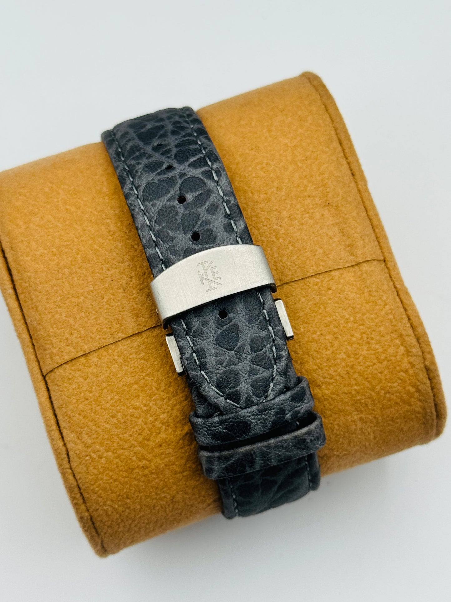 Eki Behar Original Vintage Watch For Mens 36mm Quartz