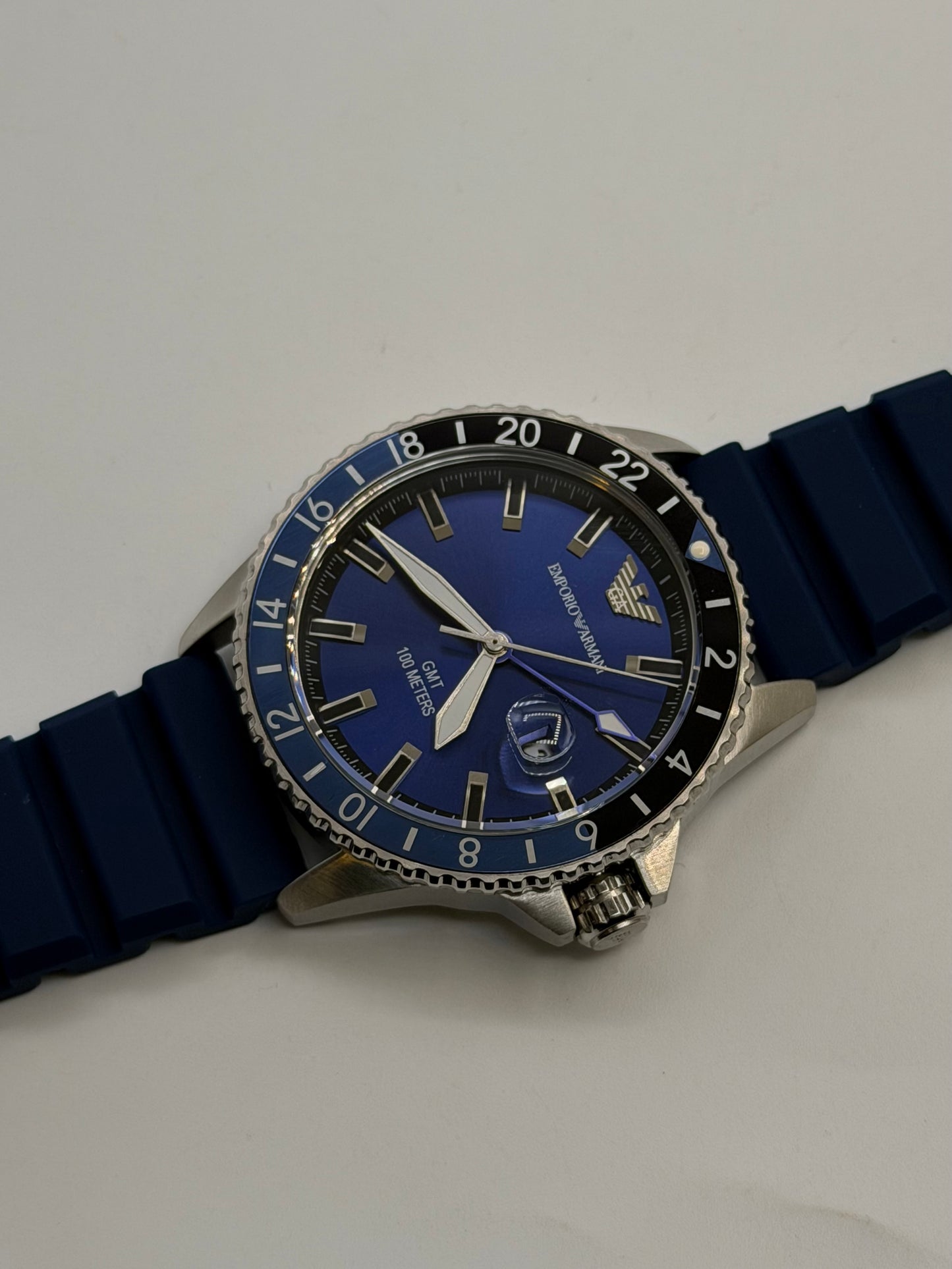 Emporio Armani Men’s Quartz Blue Silicone Strap Blue Dial 42mm Watch AR11592