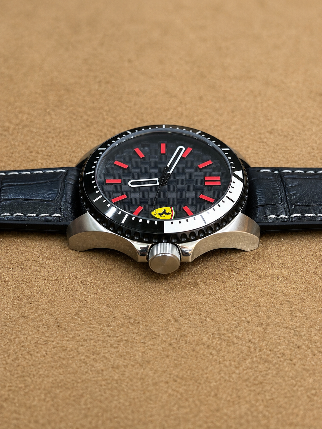 Ferrari Original Lot Import Watch For Mens 43mm Quartz (Pre-Owned)