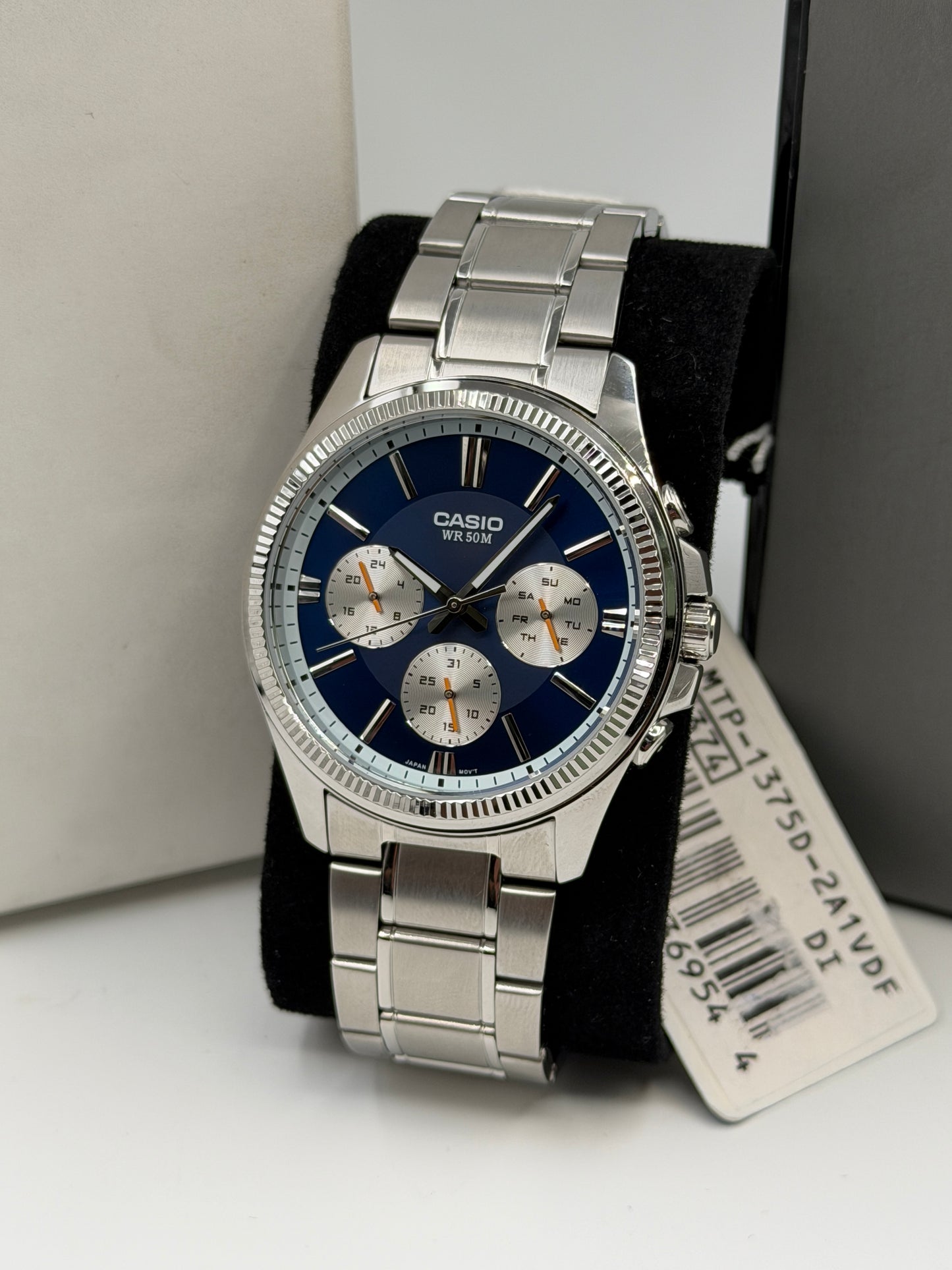 Casio WR-50 Original Mens Watch 43mm Quartz