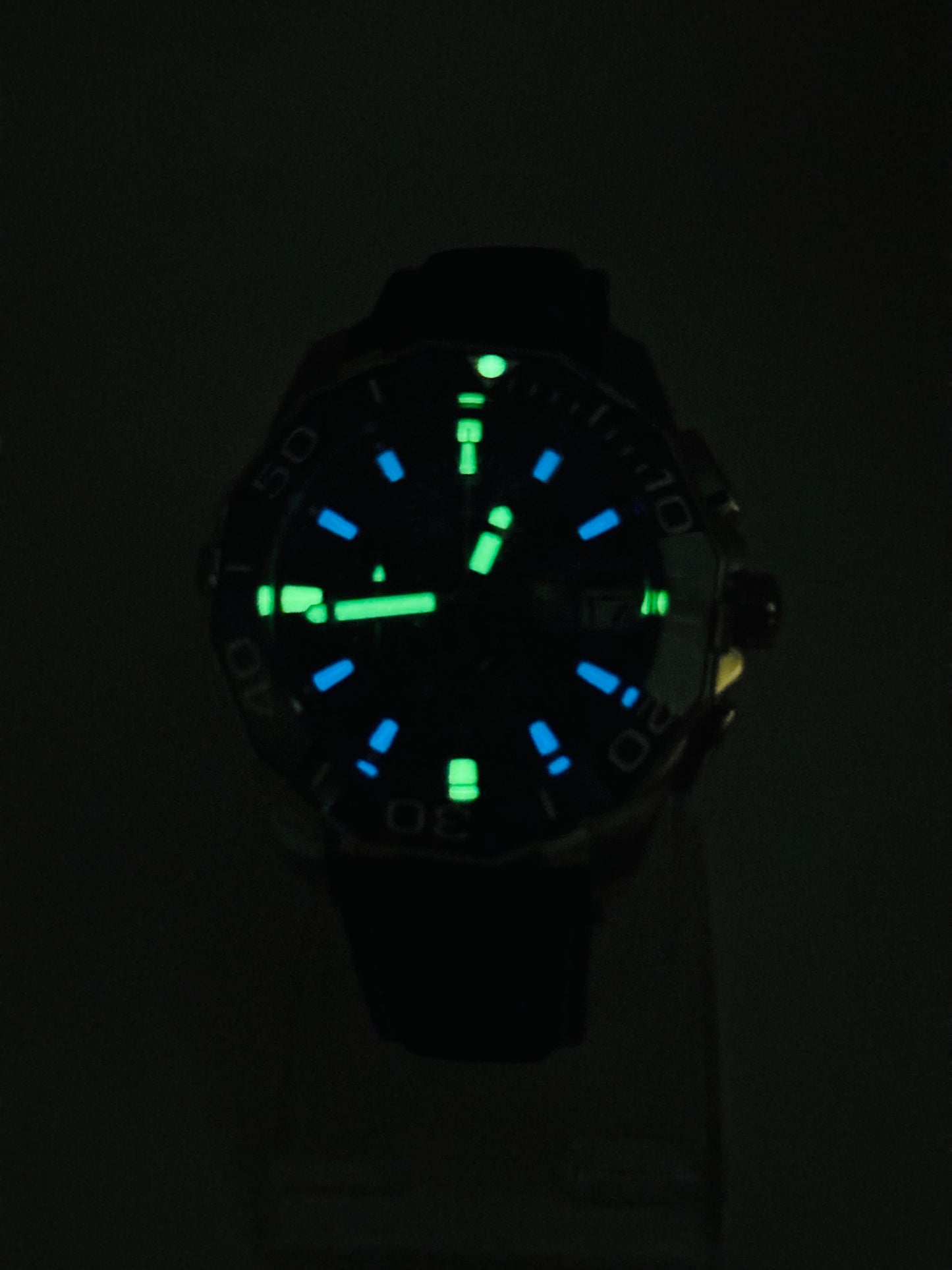 Tag-Heuer Aquaracer High Grade Watch 42mm Quartz