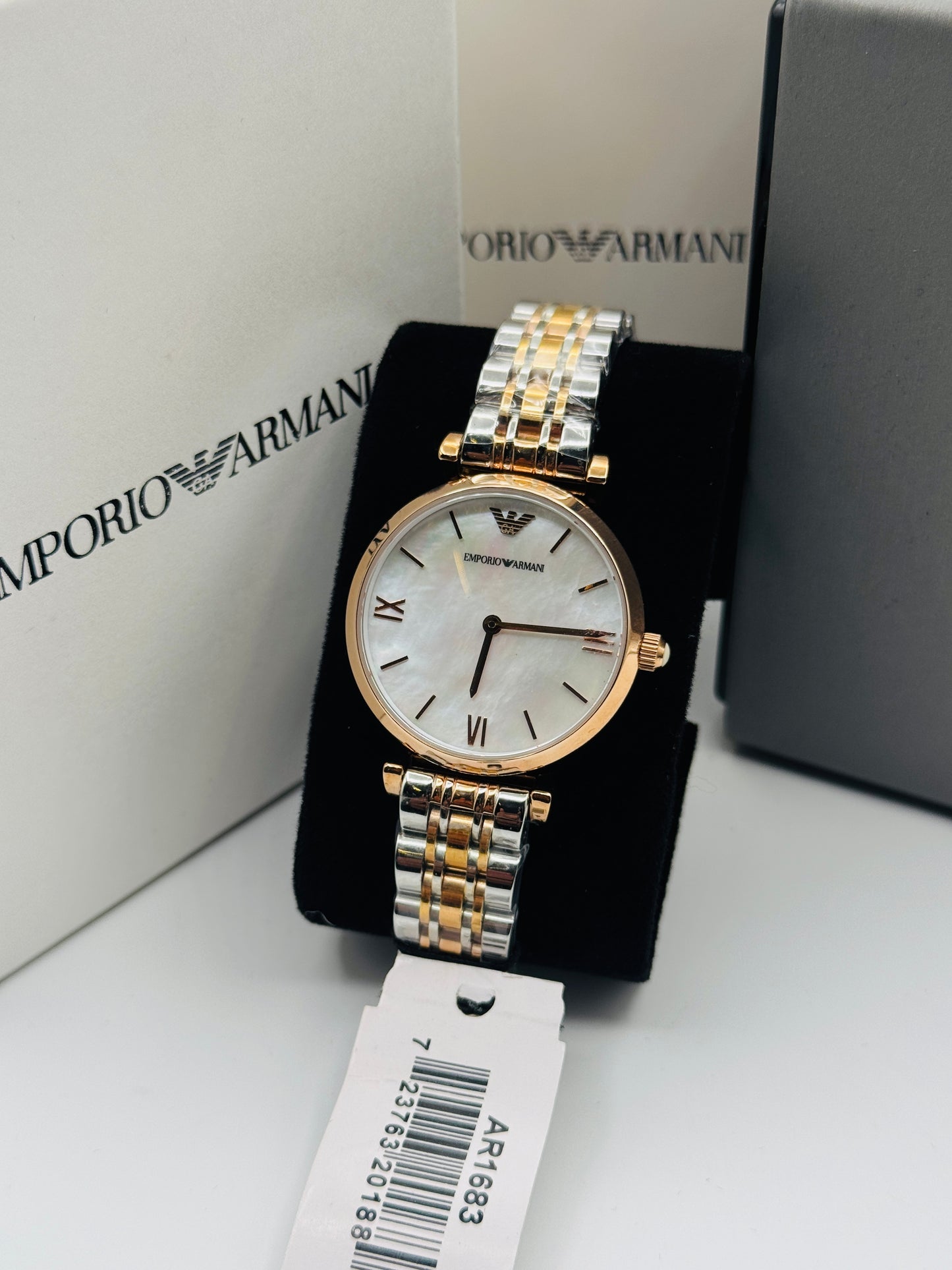 Emporio Armani Mother Of Pearl AR-1683 Original For Womens 32mm Quartz