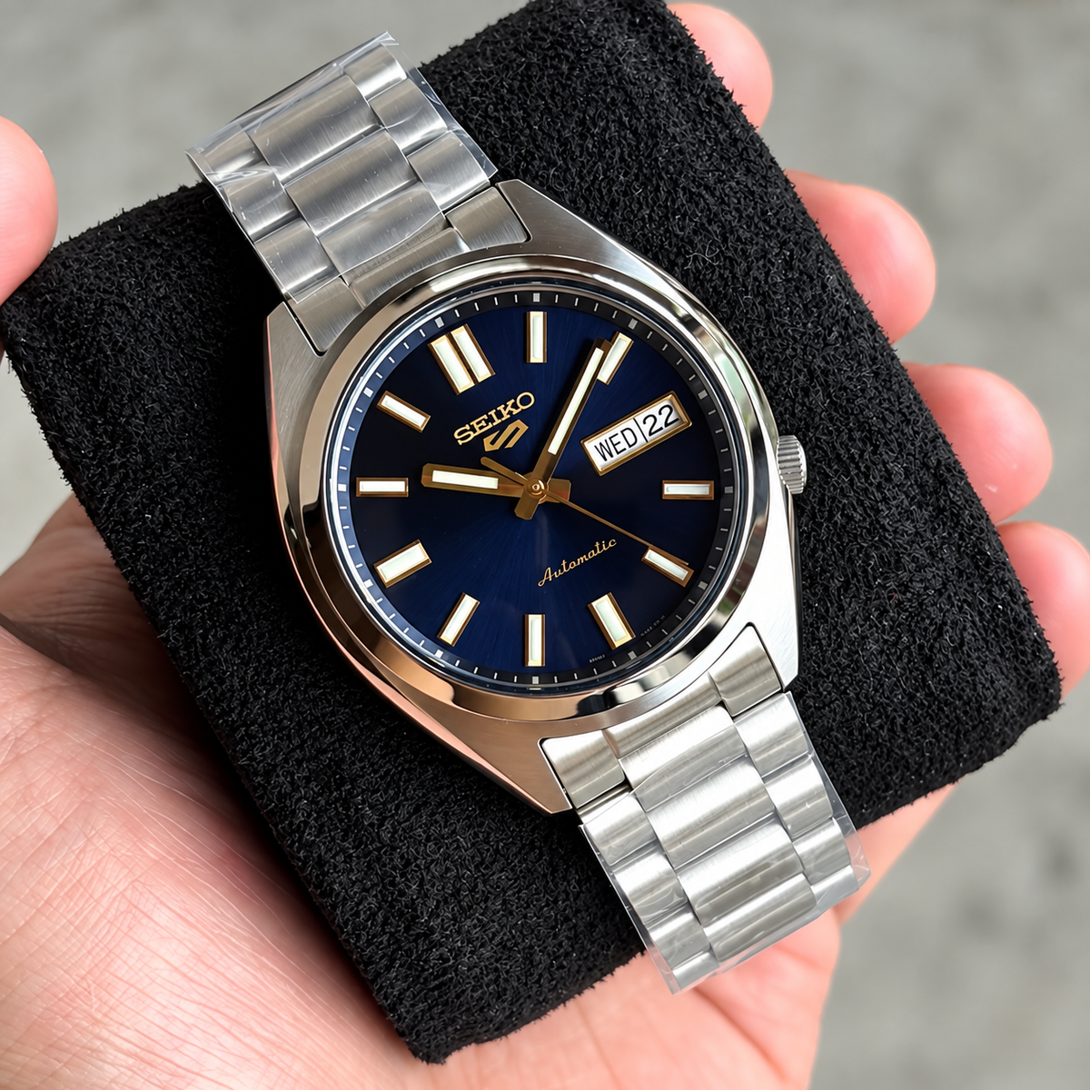 Seiko 5 Sports SNXS Vintage Gold Collection – in Blazer Blue SRPL55K1