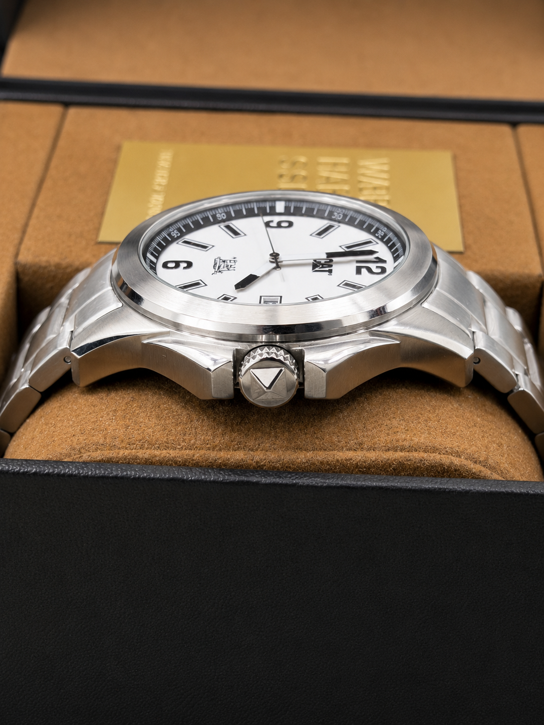 Cat Original Watch For Mens Lot Import 43mm Quartz (Pre-Owned)