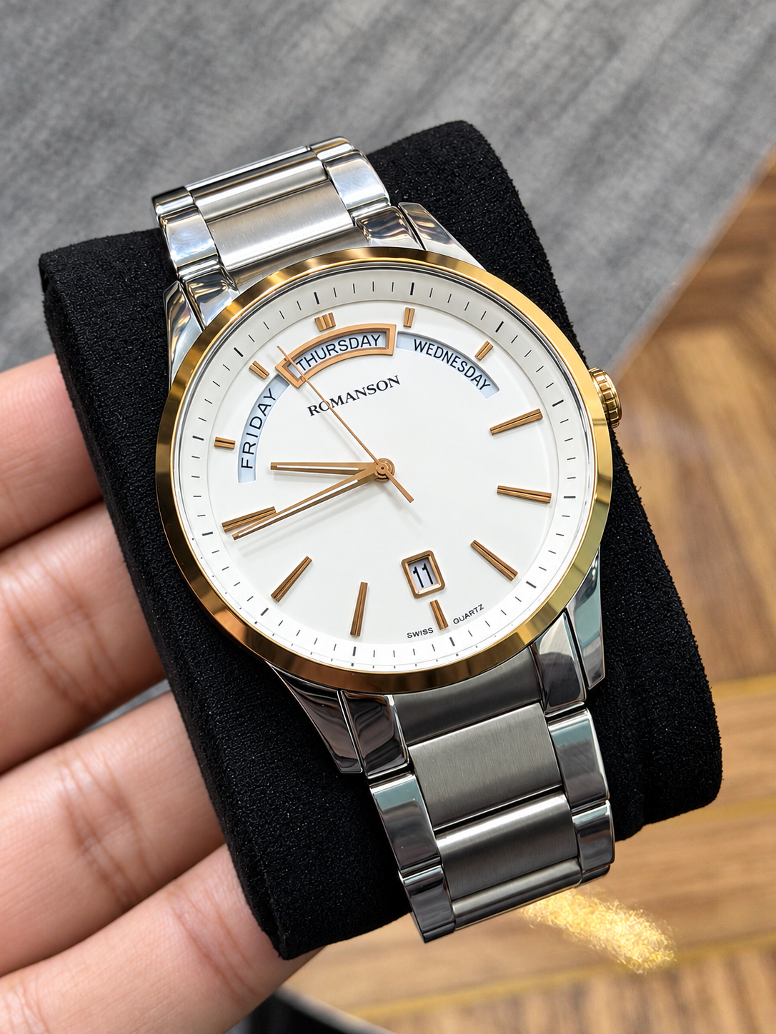Romason Swiss Original Watch For Mens 43mm Quartz (Pre-Owned)