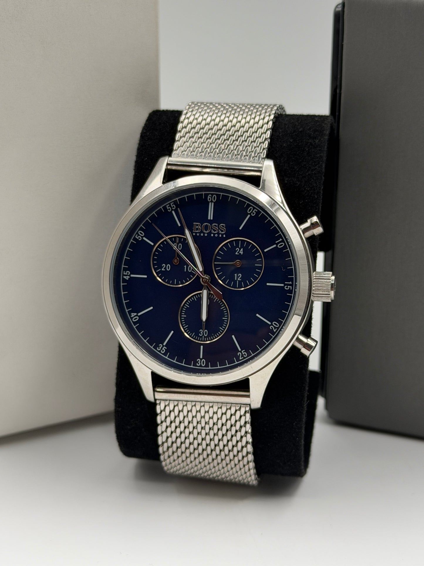 Hugo Boss HB.317.1.14.3173 Original Mens Watch 42mm Quartz (Like New)