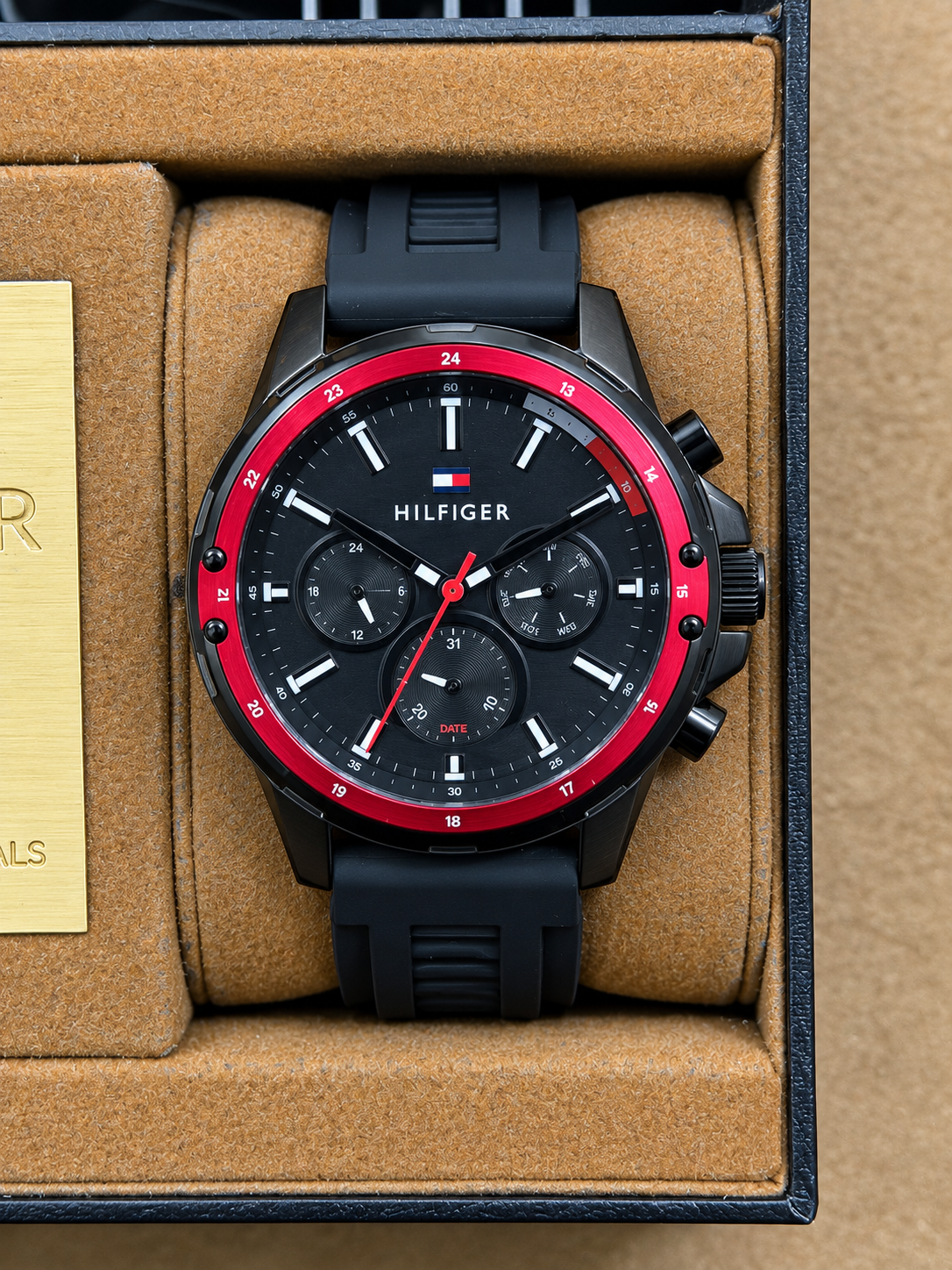 Tommu Hilfiger Lot Import Watch Mens 43mm Quartz