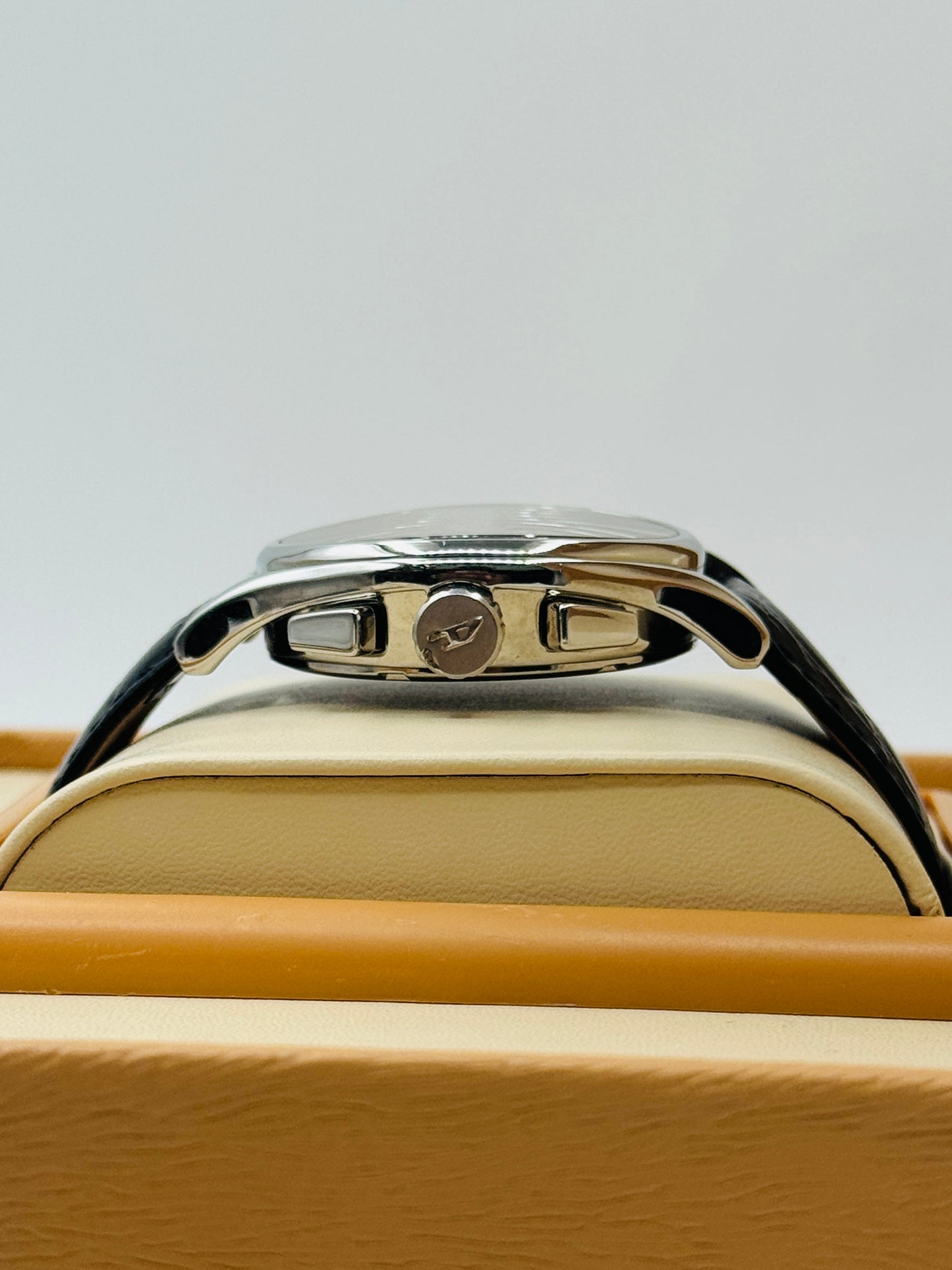Seculus Original Swiss Made Watch 40mm Quartz [Pre-Owned]