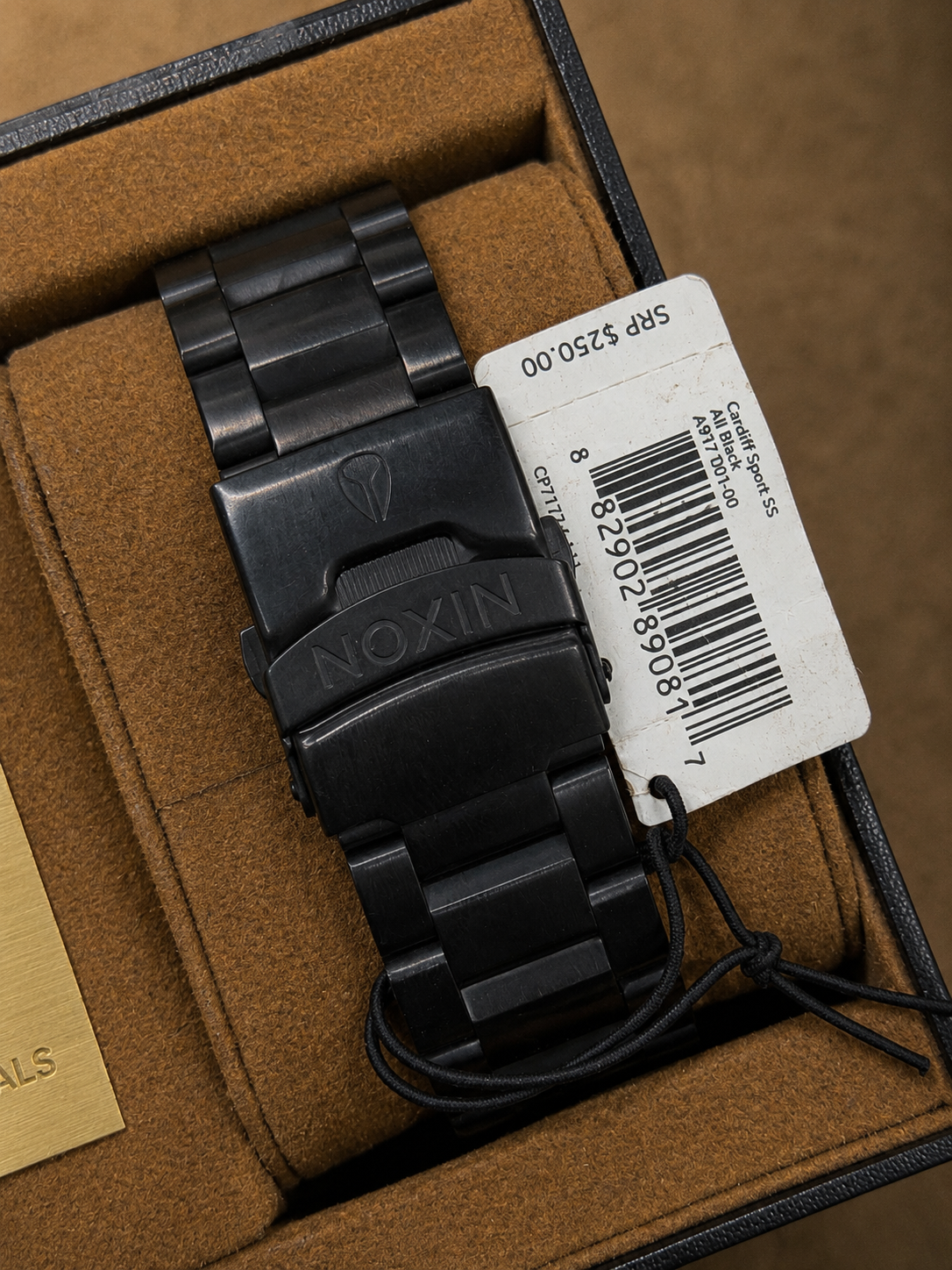 Nixon Cardiff Sport SS Original Watch For Mens Lot Import 41mm Quartz (Pre-Owned)