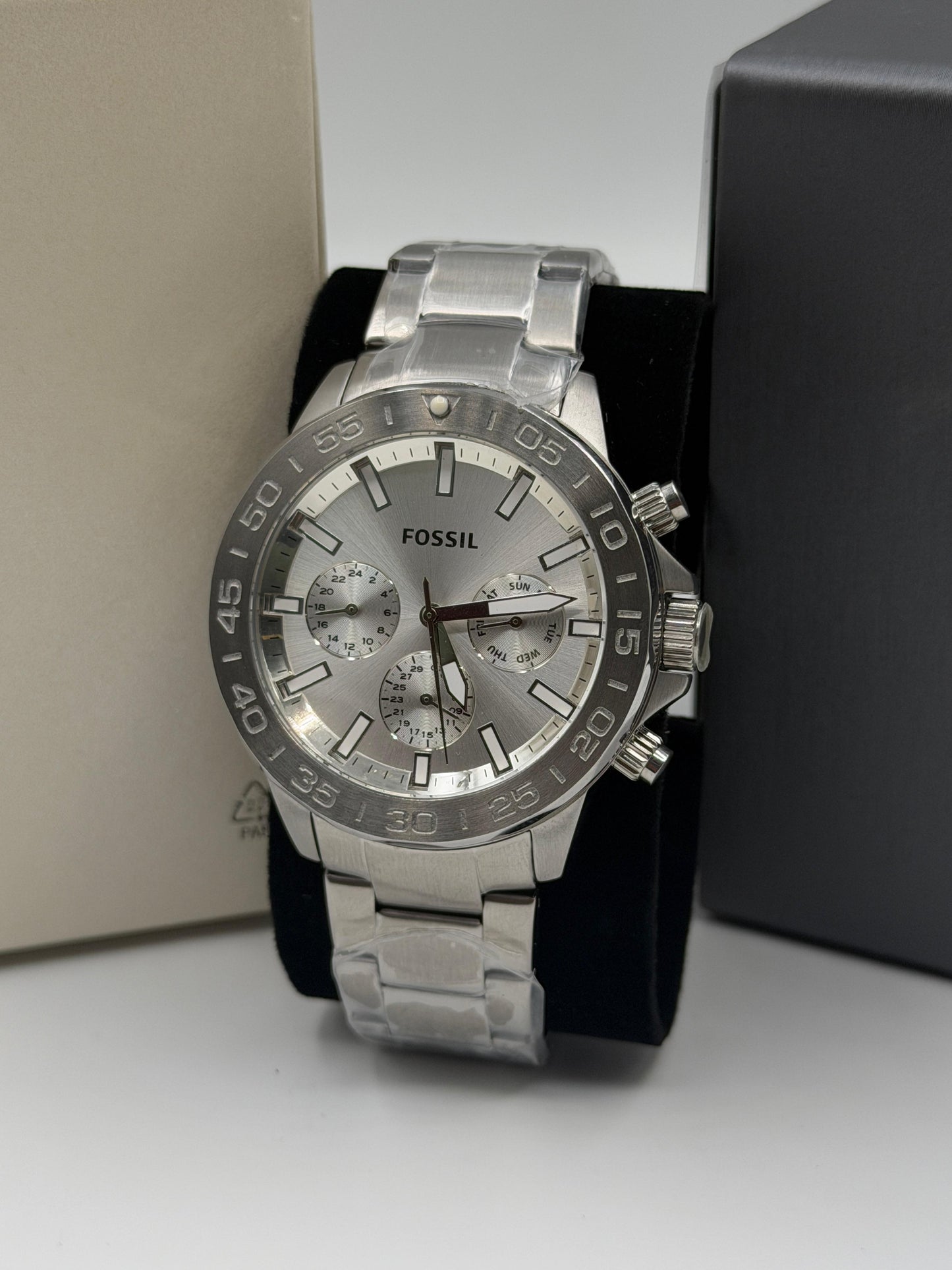 Fossil Bannon Multifunction Silver 45mm Stainless Steel Silver Dial Chronograph Quartz Watch for Gents - BQ2490