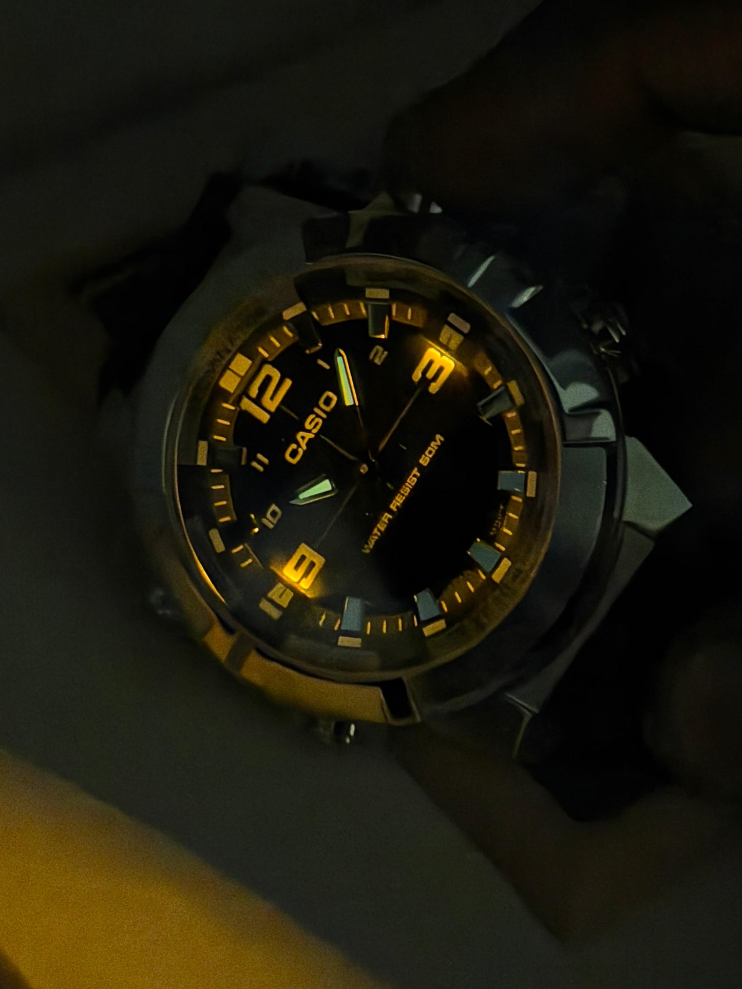 Casio Original Watch AMW-870-1AVDF 44mm Quartz